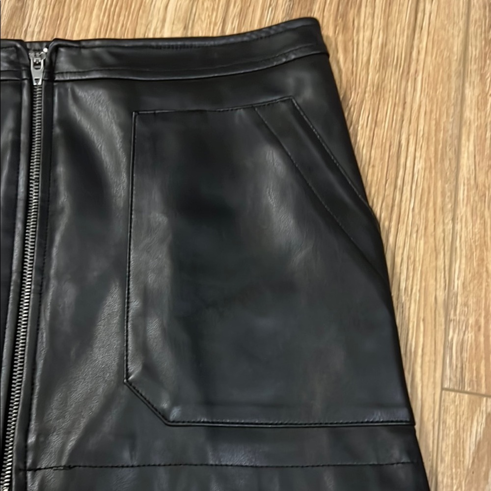 Free People Black Mini Pencil Skirt (New Without Tags) - Picture 4 of 6